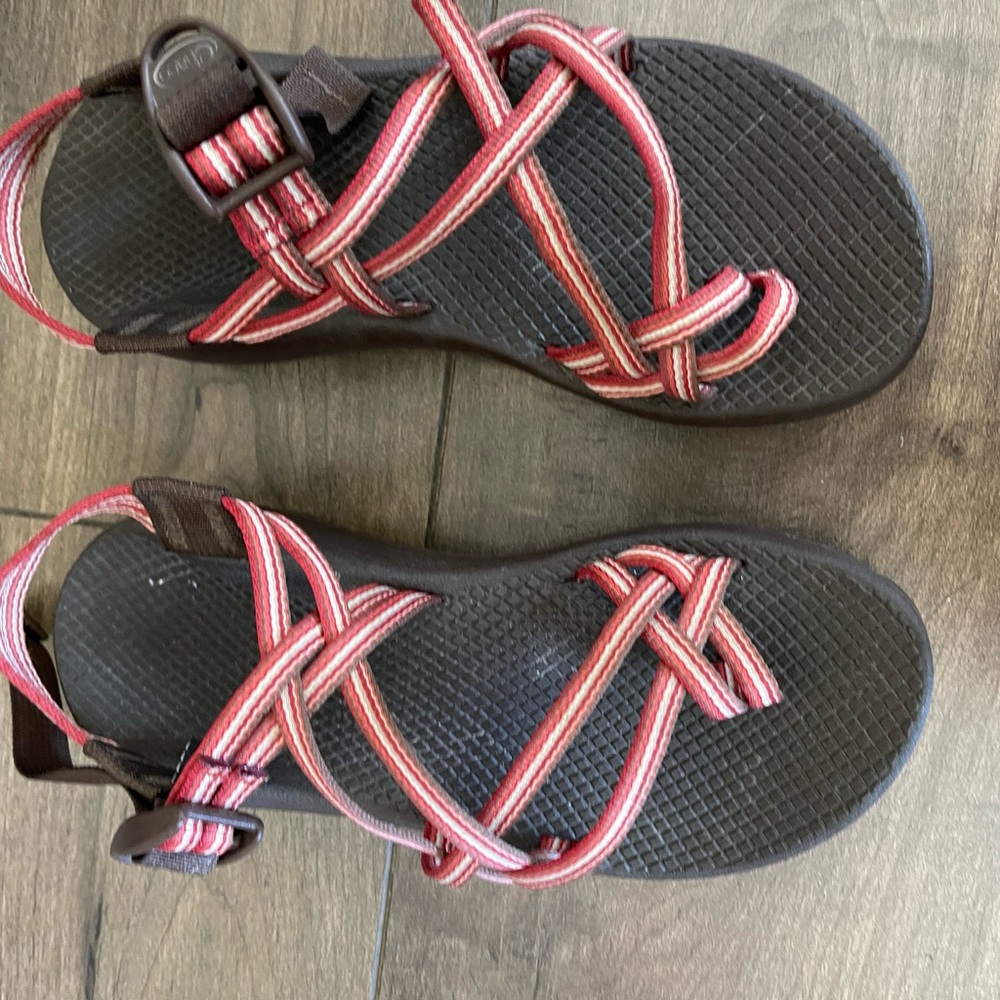 NWOT Chaco - Z/Cloud Women's Strappy Sandals in Red and Brown